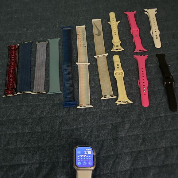 Apple Watch 7 - Picture 3 of 4